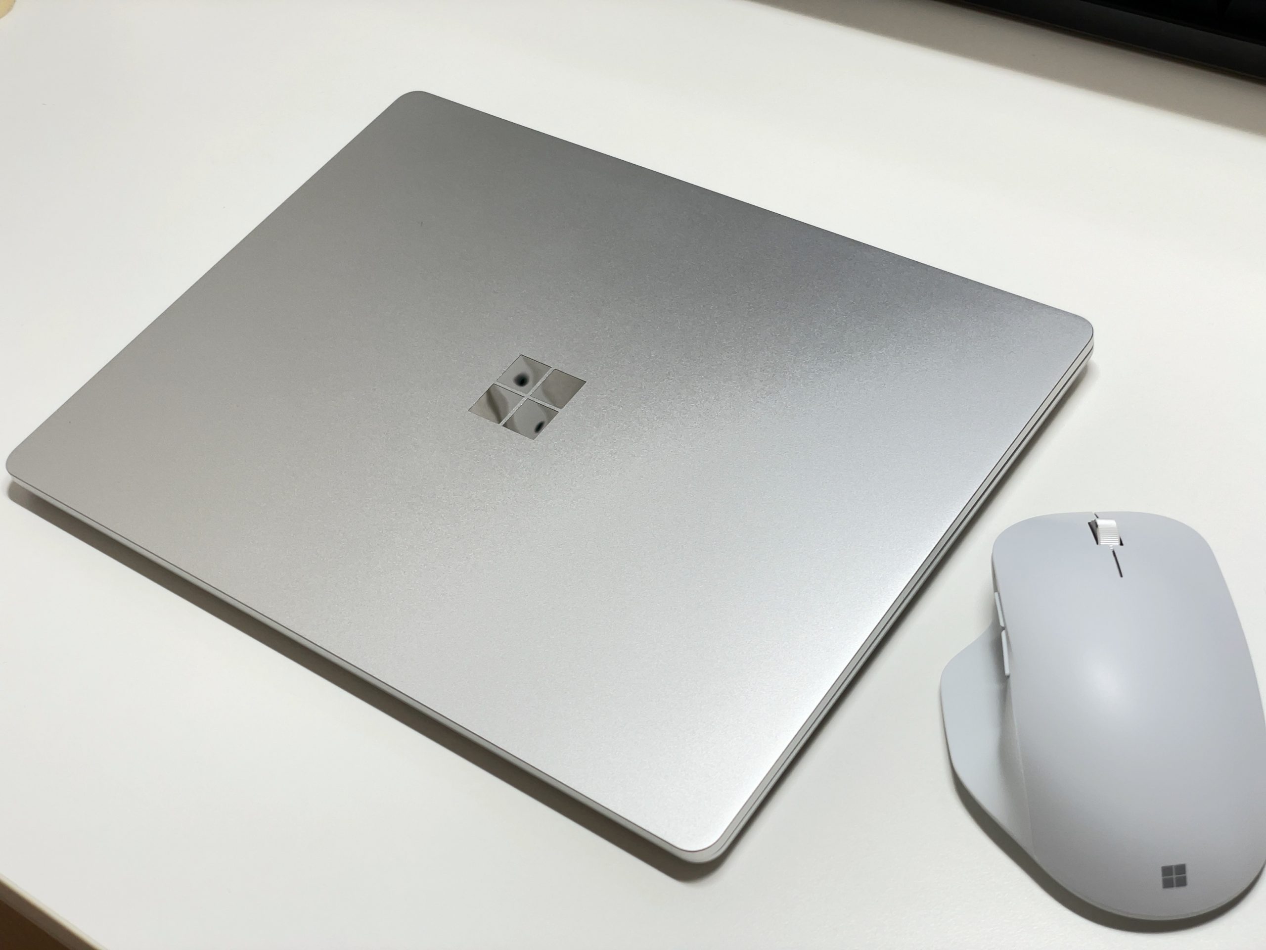 Surface Laptop Go i5/8GBWindows11バッテリー良好 レビュー】Surface Laptop Goの良い点と悪い点
