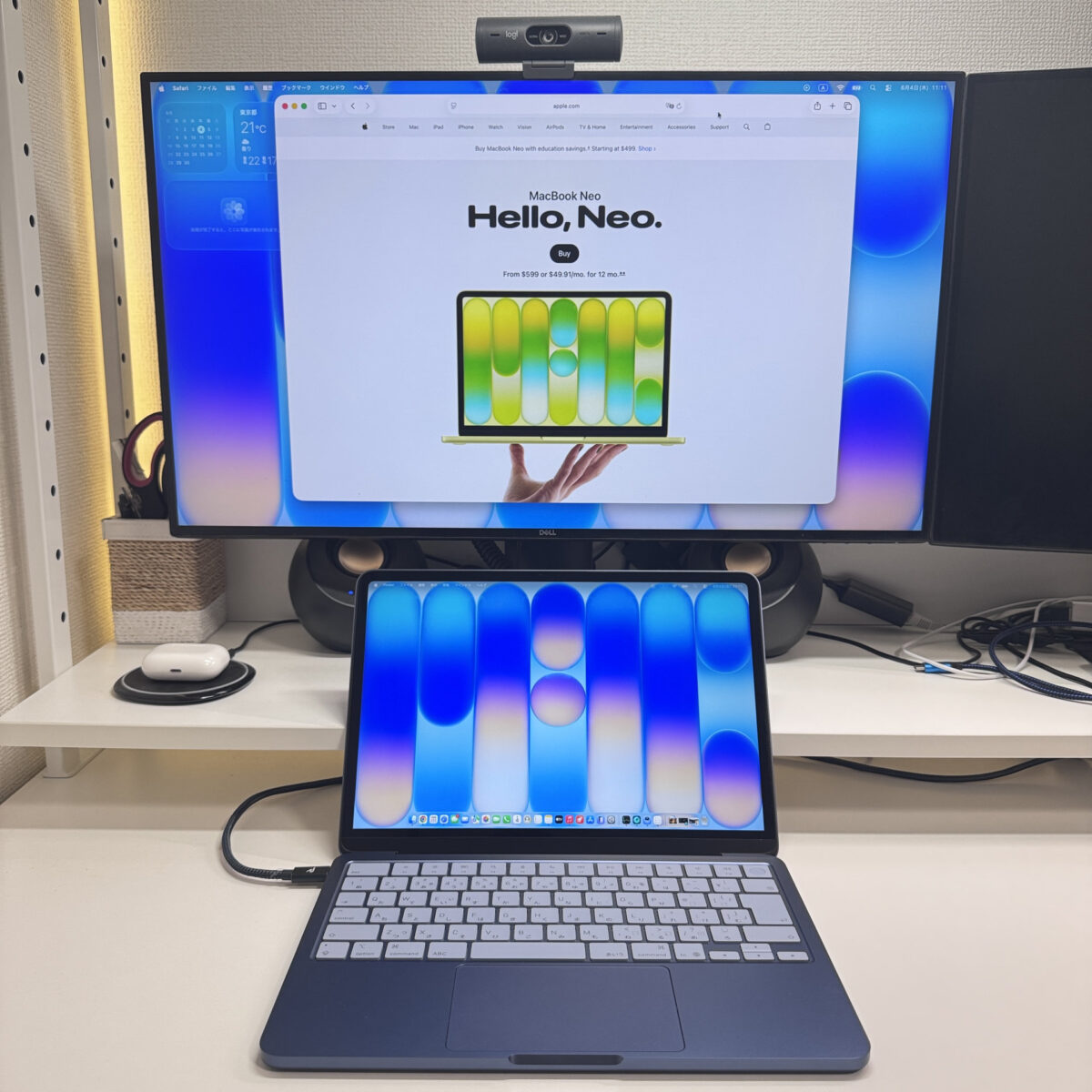 MacBook Neo 外部モニター接続の様子