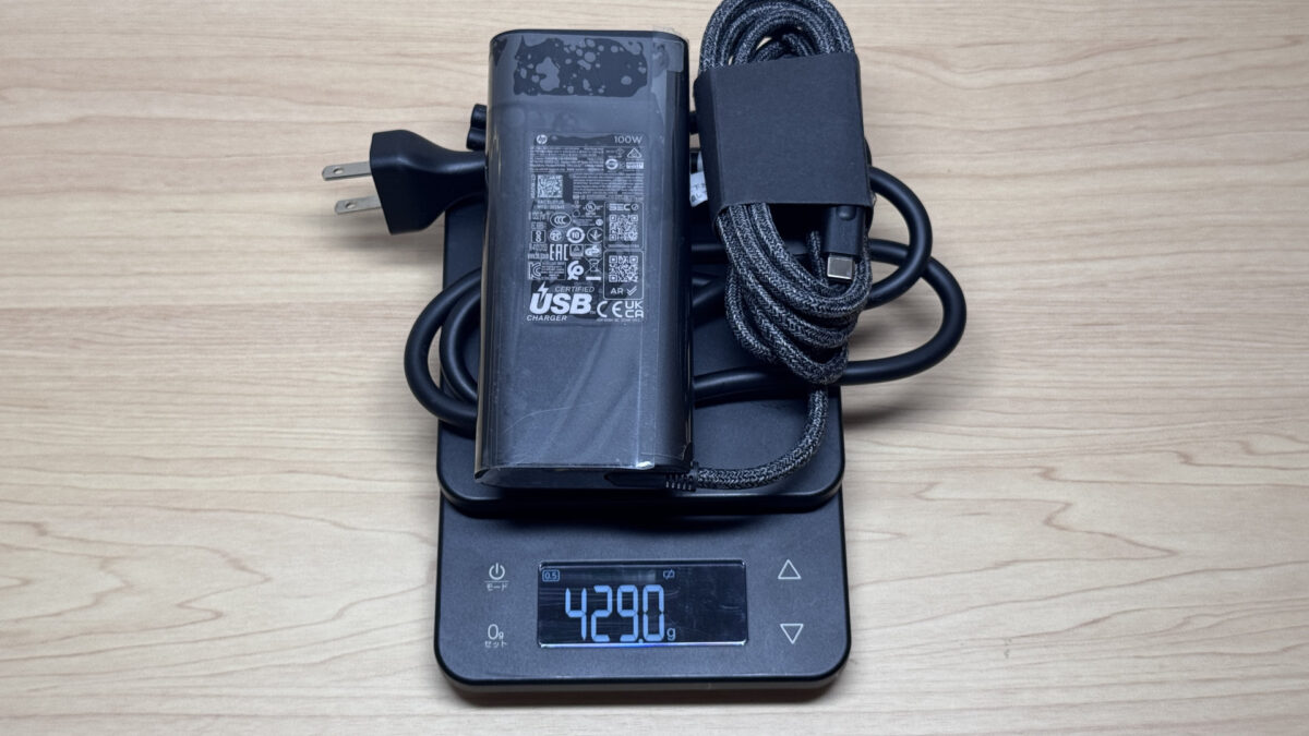 純正充電器を計測している様子