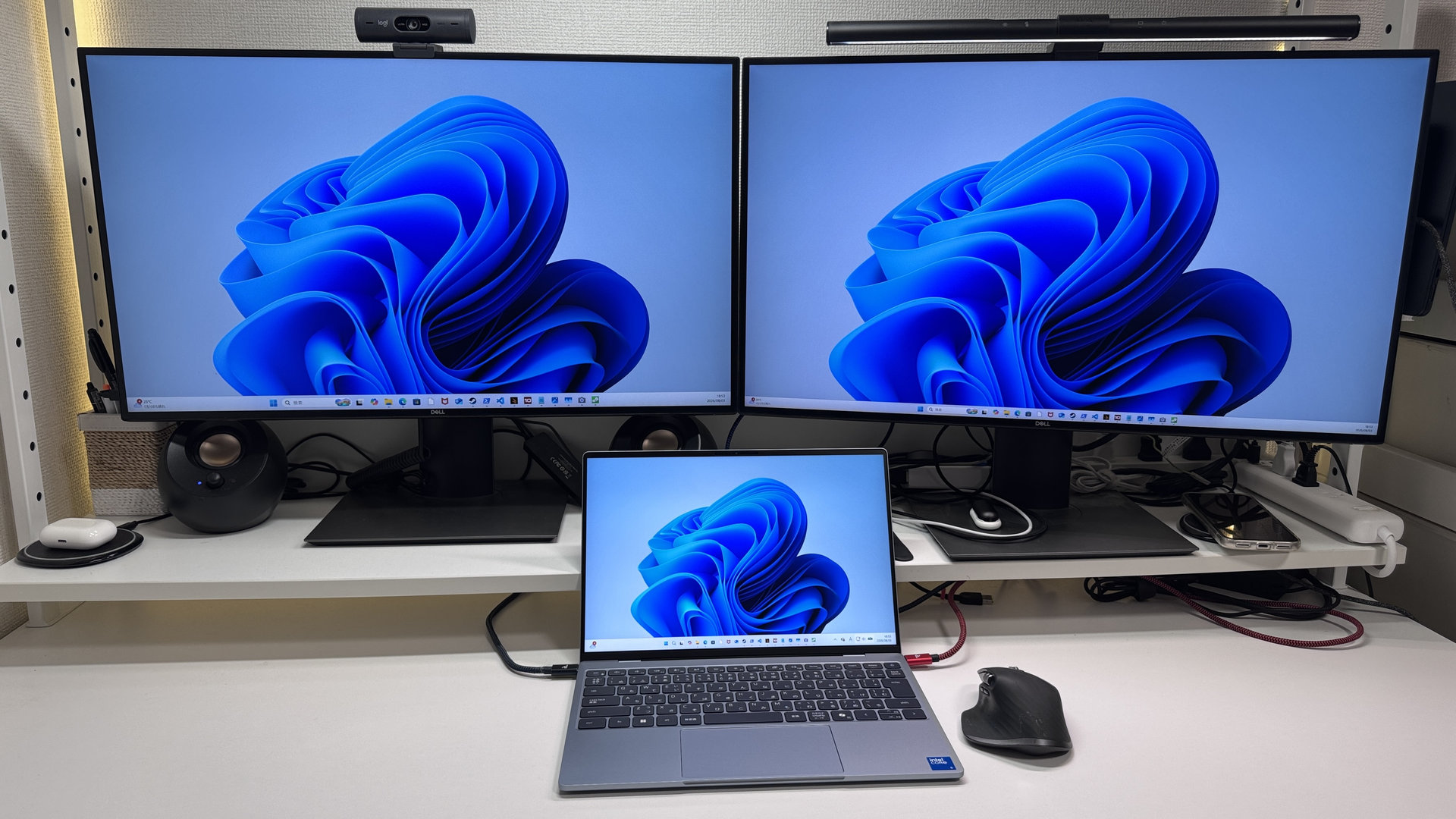 USB-Cで2画面同時出力している様子